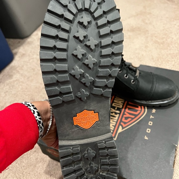 ***SOLD*** Harley Davidson Woman’s Balsa Boot - Gently used (1 time) boots - Picture 4 of 7
